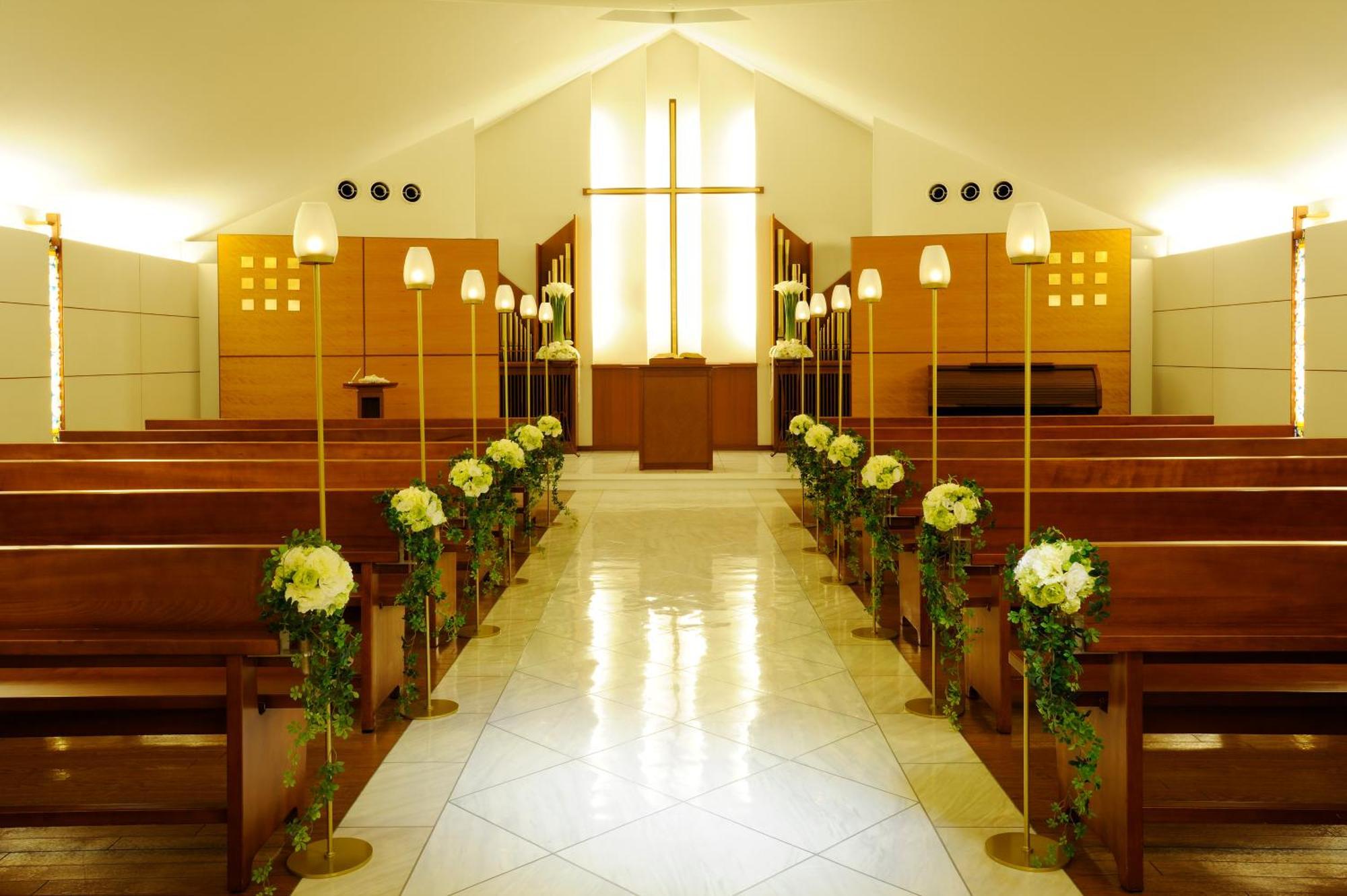 Kyoto Tokyu Hotel Zewnętrze zdjęcie The interior of the church